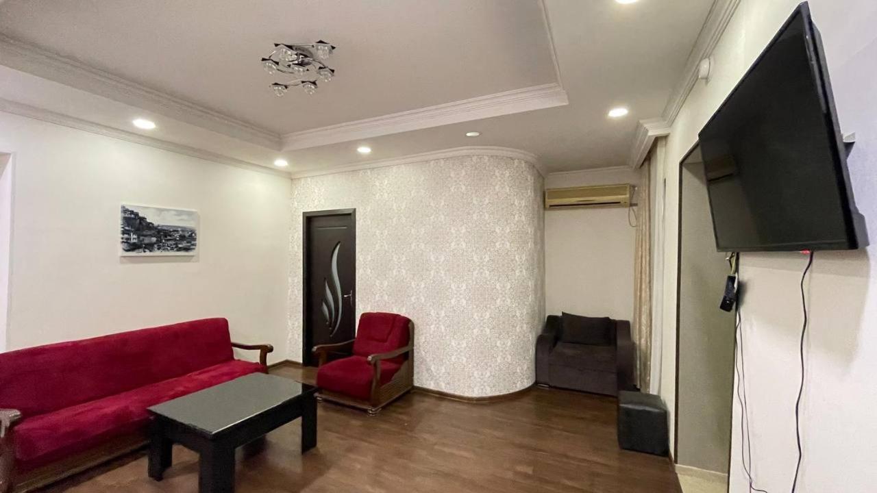 Elegant Modern Apartment Tbilisi Eksteriør billede